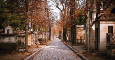 Pere Lachaise Cemetery Guided Walking Tour – Private Tour in Russian